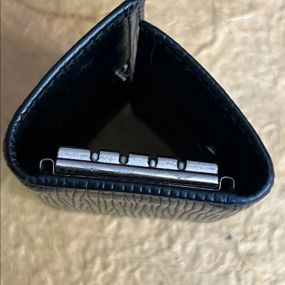 LV Louis Vuitton Black Epi Multicles 4 Key Ring Hoop Wallet unisex VTG Auth.
